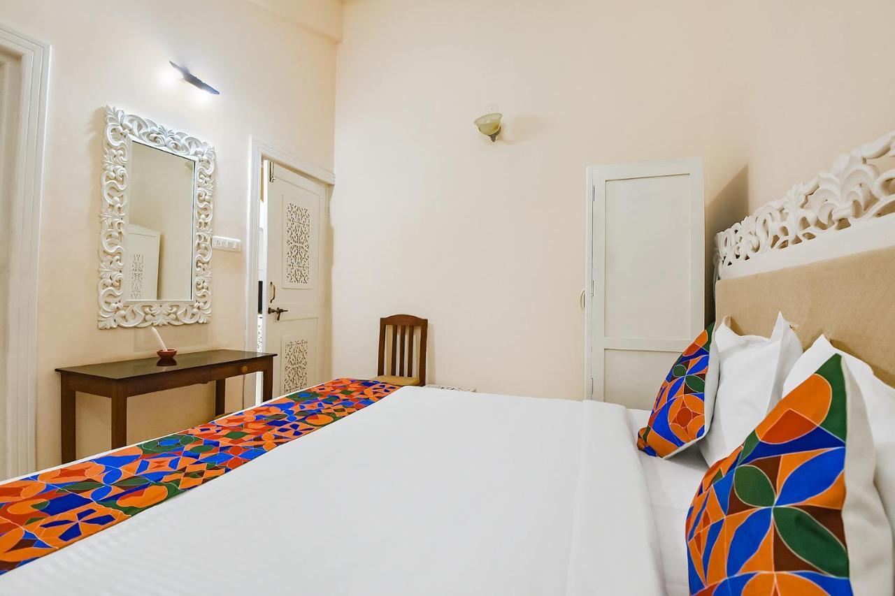 קנדולים Fabhotel Prime Tanjo Highland With Pool - 500M From Calangute Beach מראה חיצוני תמונה